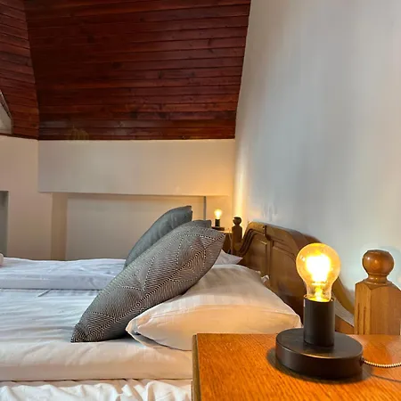 Apartment Pine Peak *