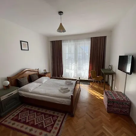 Apartment Pine Peak Predeal